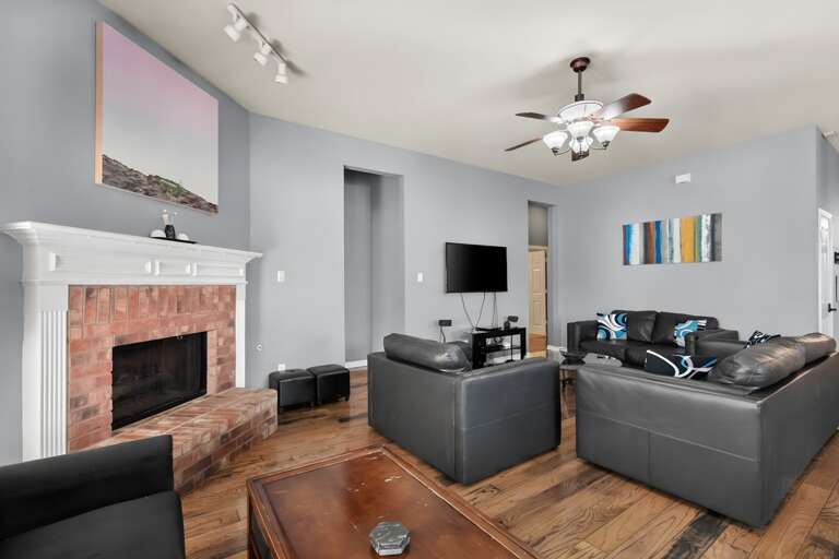 20-1705 Fairfax Drive_6808.jpg