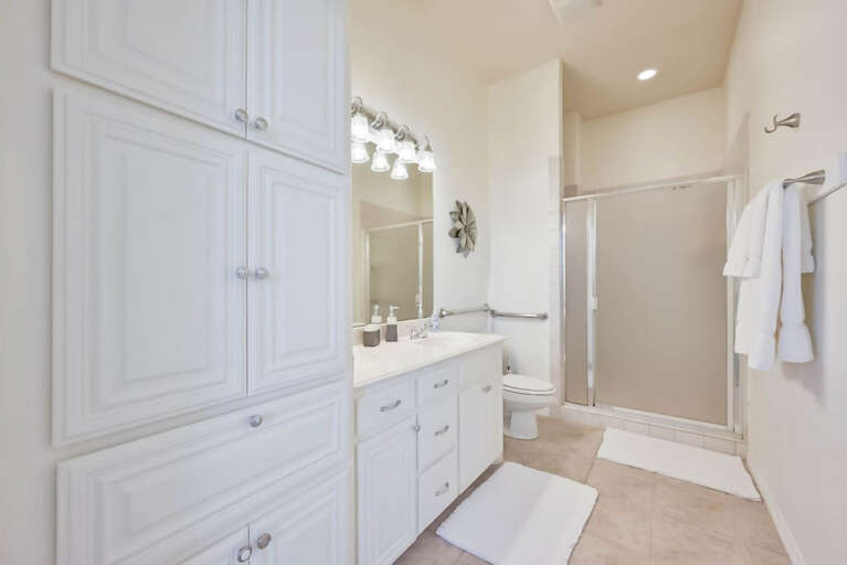 Attached Apartment Full Bathroom