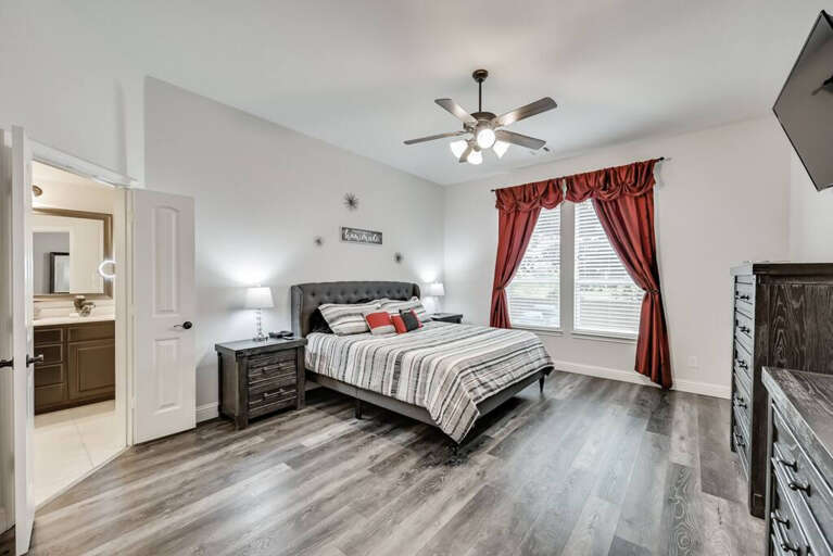 Master Bedroom with King size bed