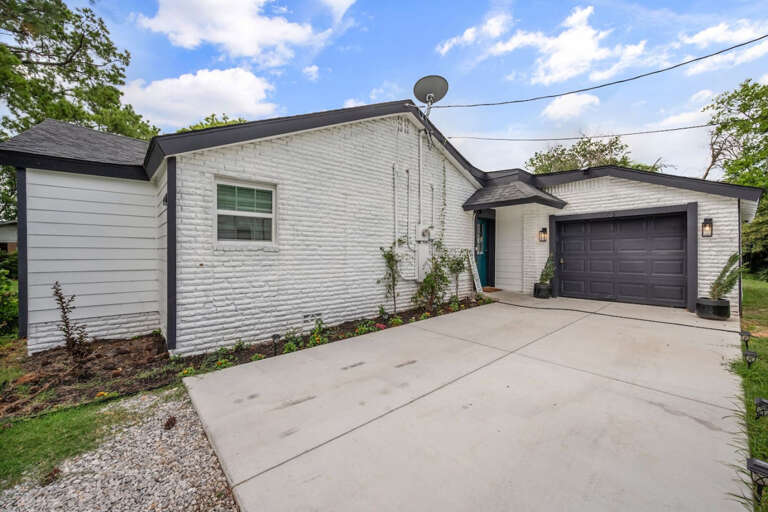 Front Driveway and Garage entry area