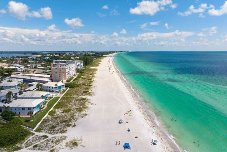 Aerial View right on the Gulf!