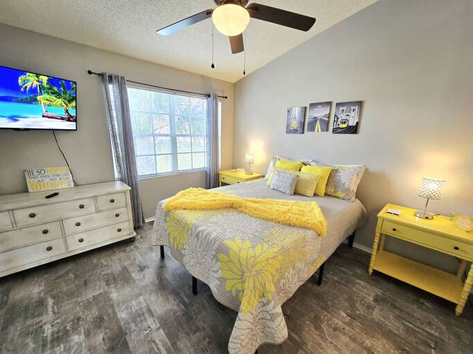 Sink into fresh linens with the ceiling fan spinning — your peaceful Florida nights start right here.: Roll through the Sabal Key gate and feel the stress drop before you've even parked.