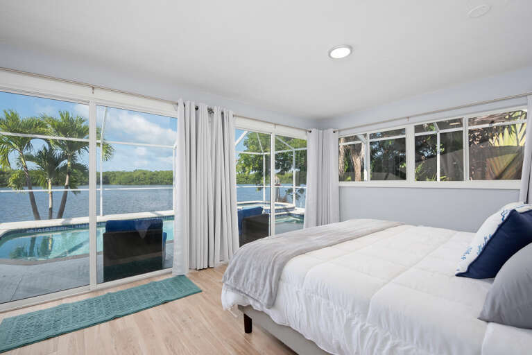 Second Bedroom with Bay view!