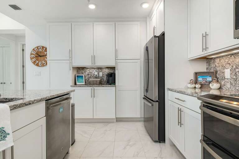 Fully stocked kitchen that includes a Keurig K-cup and a 10 cup filter coffee maker for your convenience.