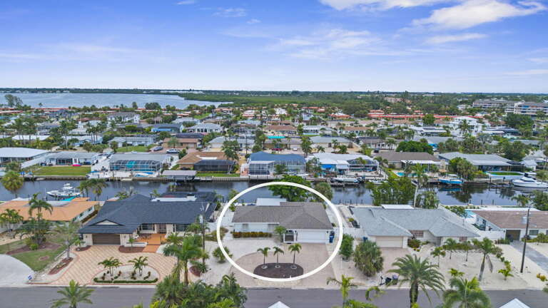 Your home base for the week — circled here among the canals, minutes from the open bay and Anna Maria beaches.