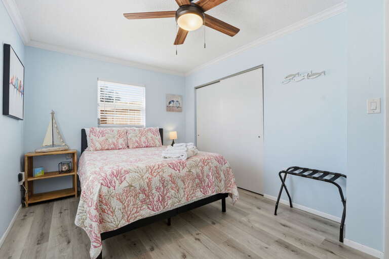 Sleep two guests here comfortably -- small but complete, with everything the other bedrooms have. Great for kids or a quiet couple.