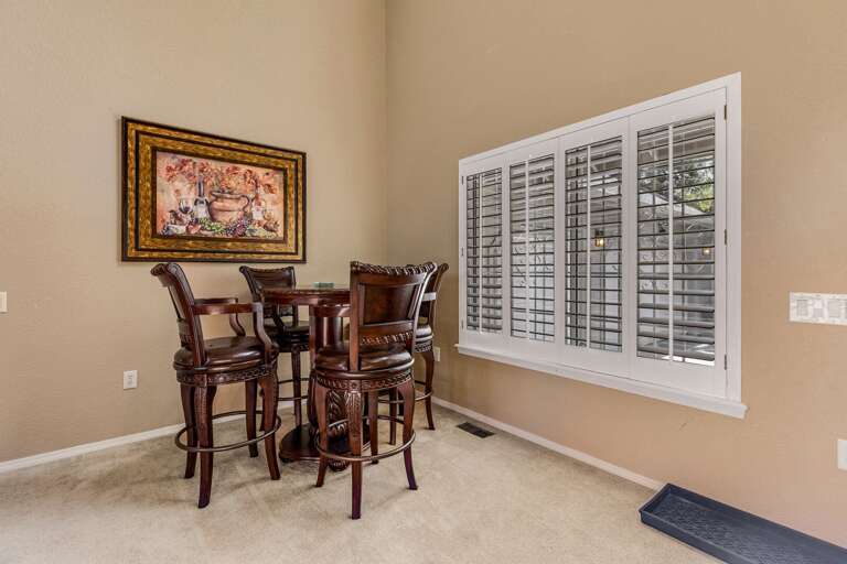 Additional dining table for 4 Additional dining table for 4