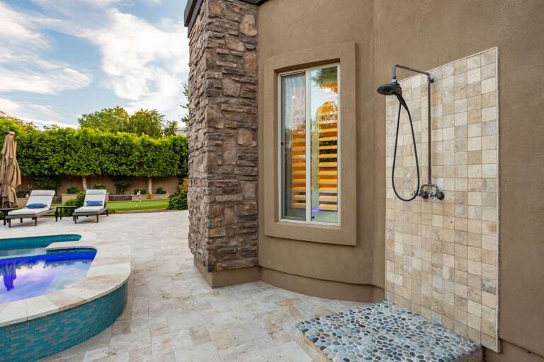 Outdoor Shower Fixture