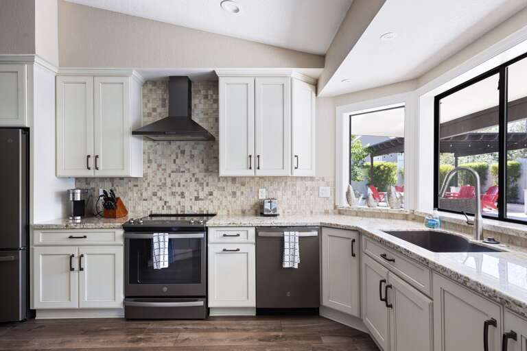 Fully Equipped Kitchen Fully Equipped Kitchen