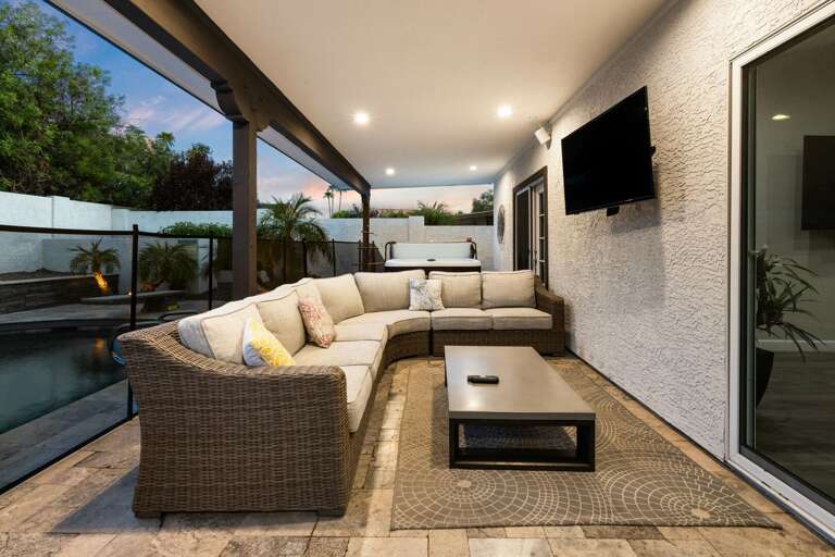 Outdoor Entertainment Area w/ Ample Seating Outdoor Entertainment Area w/ Ample Seating