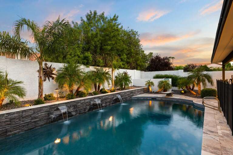 Relax in a Pristine Fully Fenced Pool Relax in a Pristine Fully Fenced Pool