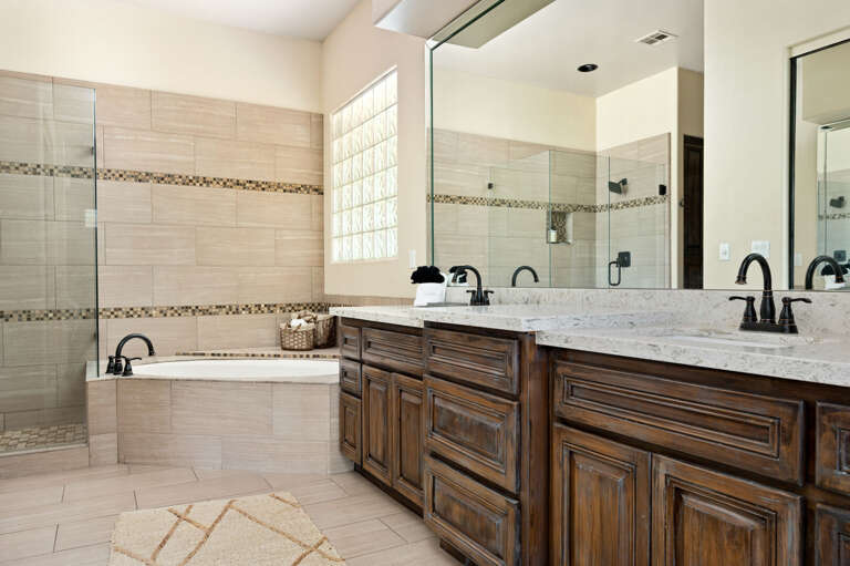 Soaking tub and separate shower. Double vanity sinks. Soaking tub and separate shower. Double vanity sinks.