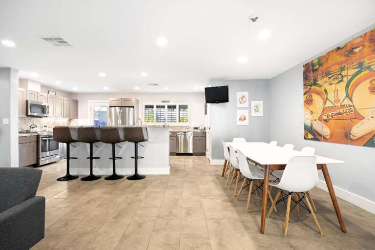 Dining Area w/ Seating for 12 Dining Area w/ Seating for 12