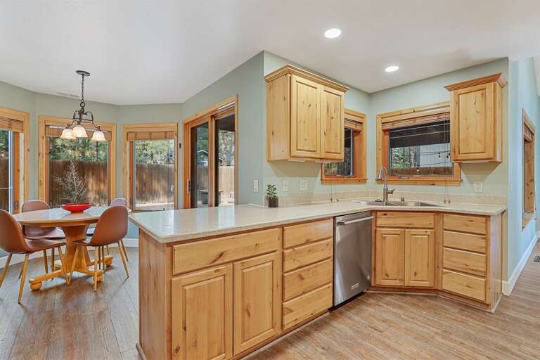 Fully Equipped Kitchen for your culnary exploits Fully Equipped Kitchen for your culnary exploits