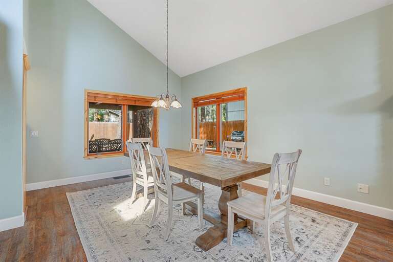 Spacious & Comfortabl Spacious & Comfortabl