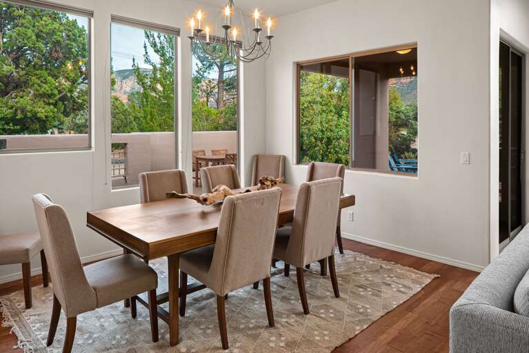 Dining Area w/ Seating for 8 Dining Area w/ Seating for 8