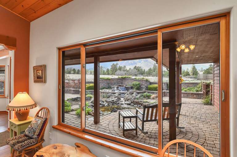 Relax and unwind in this inviting outdoor seating area, perfect for enjoying the fresh air and beautiful surroundings. Relax and unwind in this inviting outdoor seating area, perfect for enjoying the fresh air and beautiful surroundings.