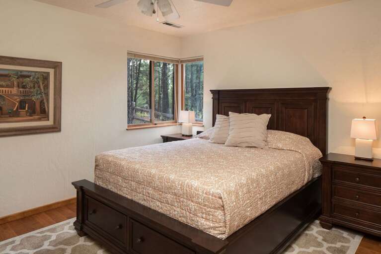 Guest Bedroom 1 Guest Bedroom 1