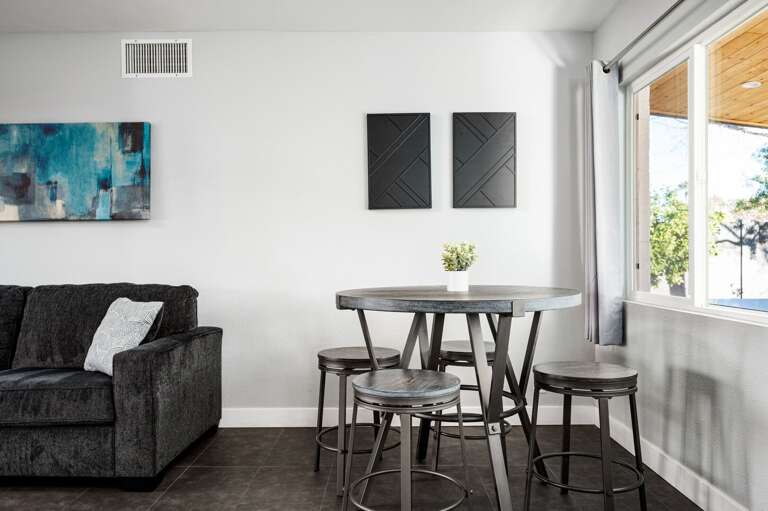 4 person high top 4 person high top