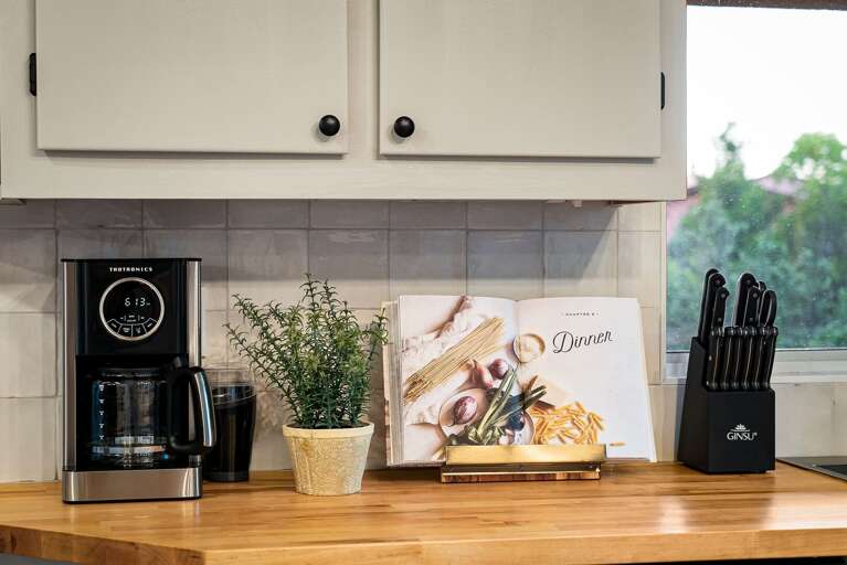 Fully Equipped Kitchen Fully Equipped Kitchen