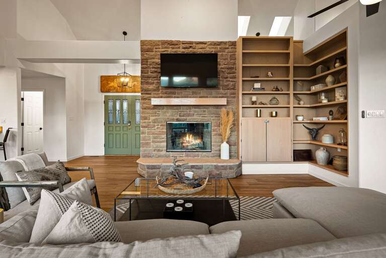 Living Area Living Area