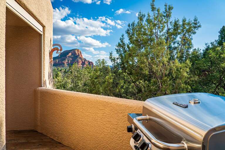 Outdoor Area w/ Grill Outdoor Area w/ Grill