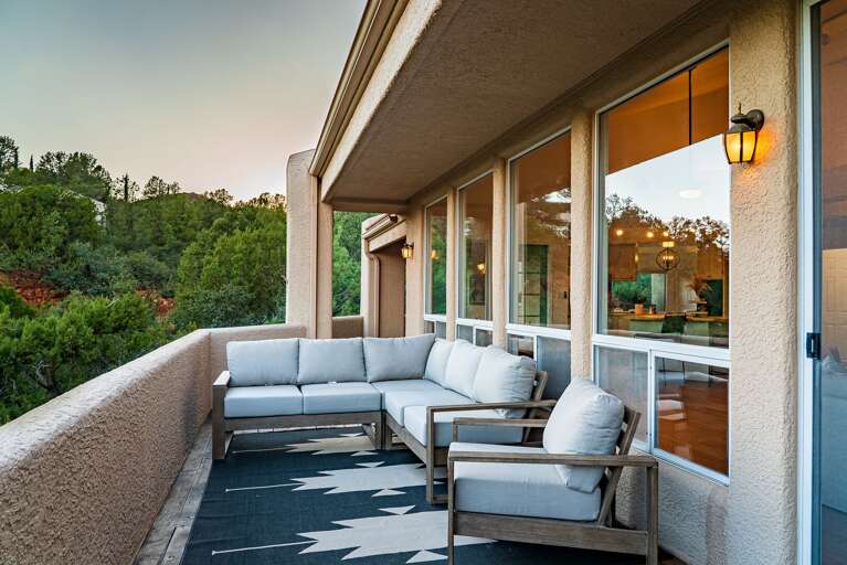 Outdoor Seating Area Outdoor Seating Area