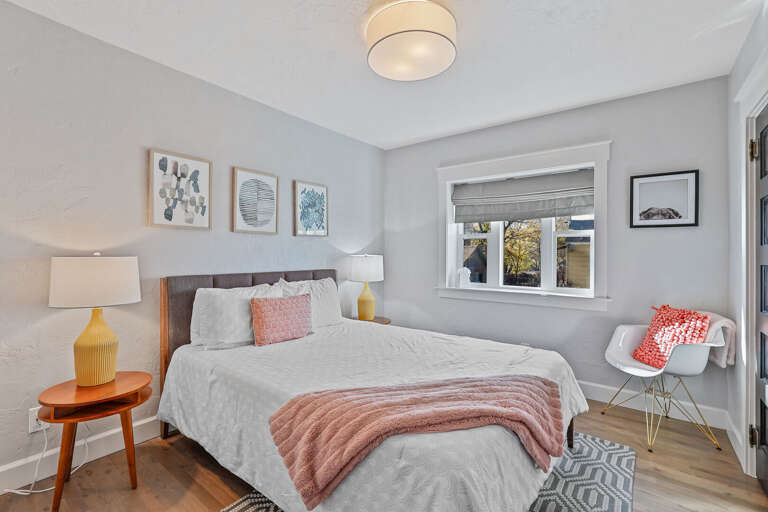 Comfortable Sleeping Arrangements (sleeps 4): Two thoughtfully decorated bedrooms with newly restored woodwork. Comfortable Sleeping Arrangements (sleeps 4): Two thoughtfully decorated bedrooms with newly restored woodwork.