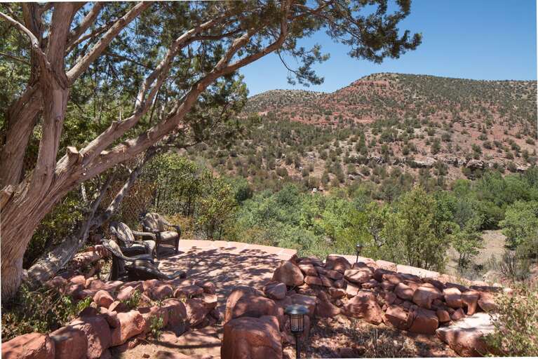 Elysian Escape by PORTER, Sedona, AZ - Canyon Views, Private Creek Trail Elysian Escape by PORTER, Sedona, AZ - Canyon Views, Private Creek Trail