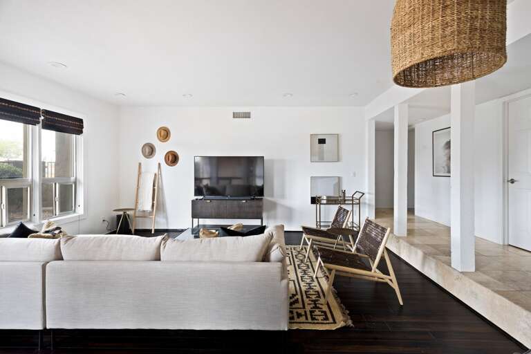 Living Area Living Area