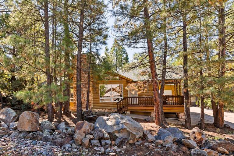 Tranquil Forest Escape: Relax under towering Ponderosa Pines in peaceful Munds Park. Enjoy nearby fishing, golf courses, and scenic hiking trails. Tranquil Forest Escape: Relax under towering Ponderosa Pines in peaceful Munds Park. Enjoy nearby fishing, golf courses, and scenic hiking trails.