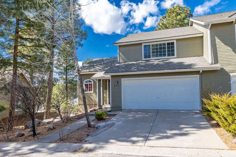 Two car garage, parking for two cars. Two additional spots on the driveway. Maximum of 4 cars. There is no street parking. Two car garage, parking for two cars. Two additional spots on the driveway. Maximum of 4 cars. There is no street parking.