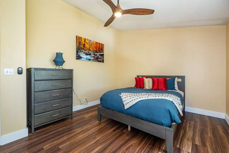 queen-sized bed queen-sized bed