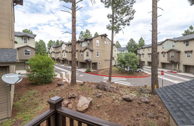 Step outside to enjoy your little private oasis! Grill your staples on the infrared barbecue or simply sit back and enjoy the peace and quiet. Step outside to enjoy your little private oasis! Grill your staples on the infrared barbecue or simply sit back and enjoy the peace and quiet.