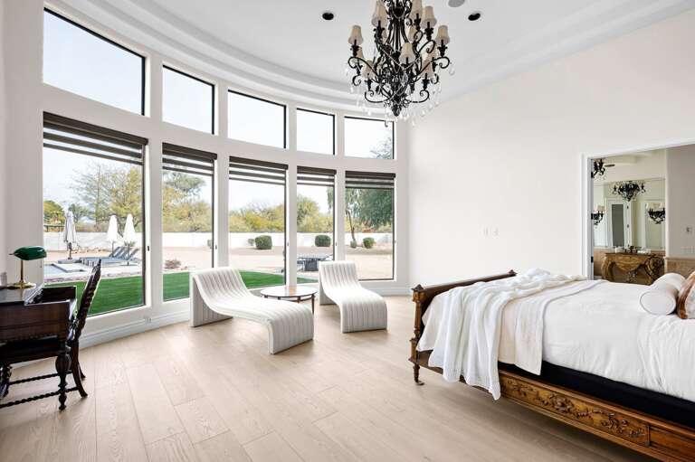 Master bedroom Master bedroom