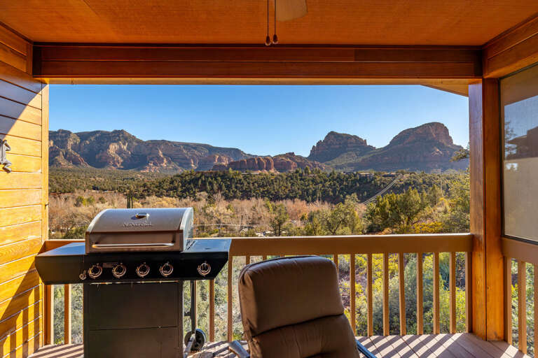 Indoor & Outdoor Fun: Board games for family fun and plenty of outdoor space to enjoy the natural surroundings. Indoor & Outdoor Fun: Board games for family fun and plenty of outdoor space to enjoy the natural surroundings.