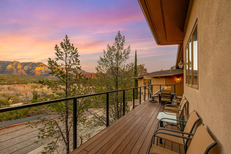 Proximity to Sedona's famous hiking trails, like Cathedral Rock and Devil's Bridge Proximity to Sedona's famous hiking trails, like Cathedral Rock and Devil's Bridge