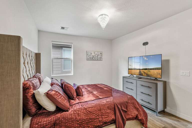 2nd Floor - Bedroom 2: Queen bed, flat-screen TV with HD antenna, and closet. 2nd Floor - Bedroom 2: Queen bed, flat-screen TV with HD antenna, and closet.