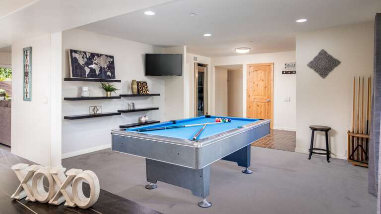 Pool Table in Rec Room Pool Table in Rec Room
