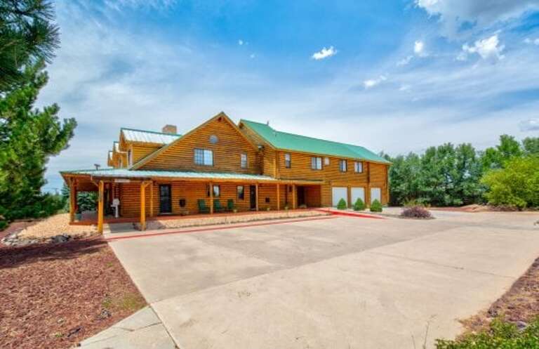 Self-Contained Inn: Boasting 4 uniquely designed rooms, each with its own charming character, this inn offers a warm and personalized retreat for every guest immersing you back in time