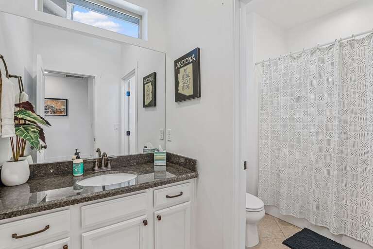 2nd Floor - Full Shared Hallway Bathroom 2nd Floor - Full Shared Hallway Bathroom