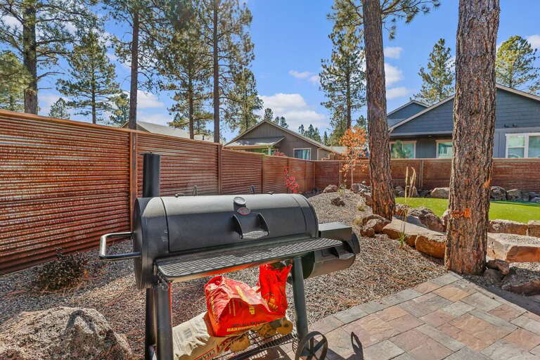 Charcoal BBQ grill Charcoal BBQ grill