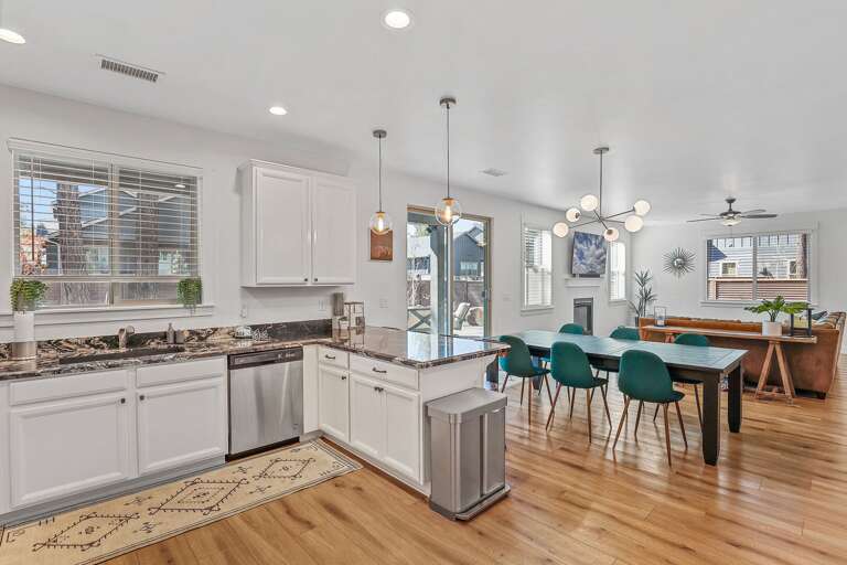 Enjoy meals in a well-appointed kitchen designed for both style and convenience. Enjoy meals in a well-appointed kitchen designed for both style and convenience.