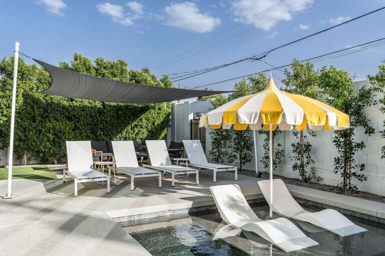 Enjoy Retrofic yearround! Enjoy Retrofic yearround!