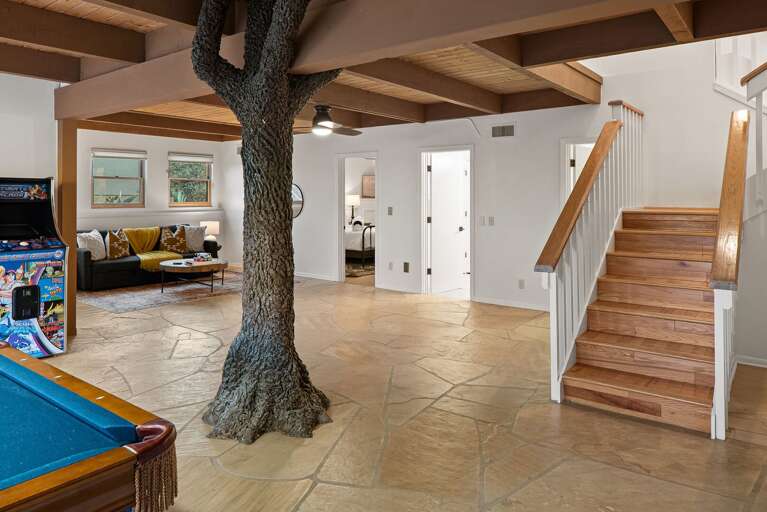 Pool Table & Arcade Game In Basement Area Pool Table & Arcade Game In Basement Area