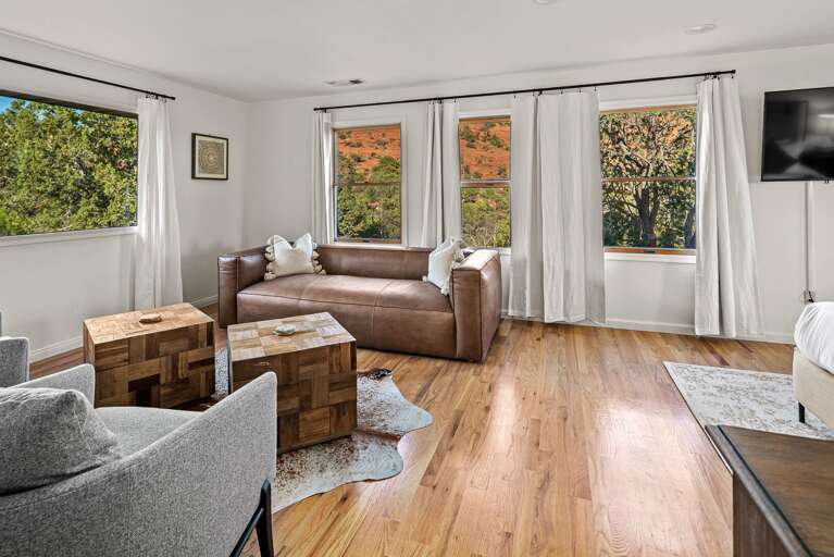 Seating in Main Suite Seating in Main Suite