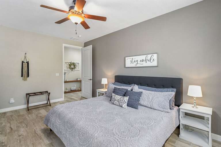 King Size Bed King Size Bed