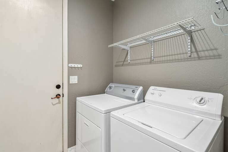 Washer & Dryer Washer & Dryer