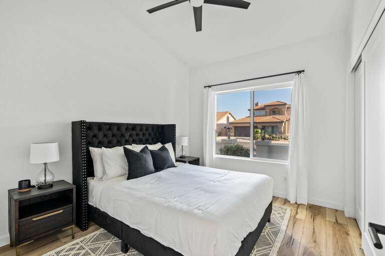 Bedroom Four w/ Queen Bed Bedroom Four w/ Queen Bed