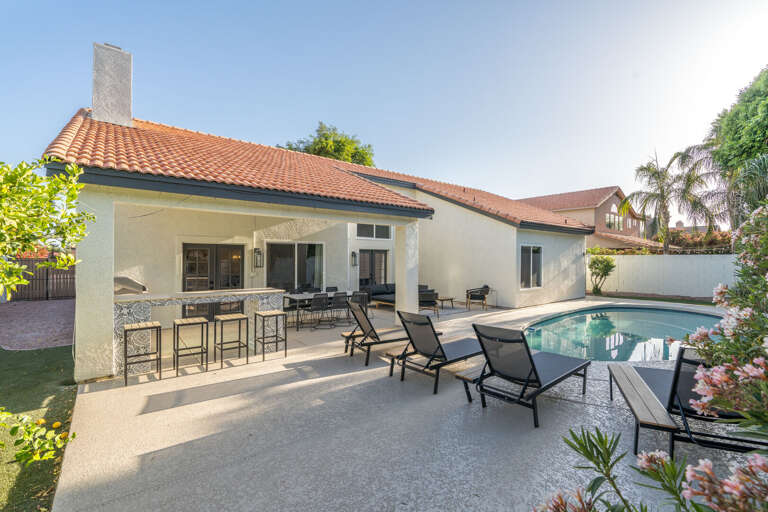 Outdoor Area w/ Sun Beds, Pool & Bar Area Outdoor Area w/ Sun Beds, Pool & Bar Area